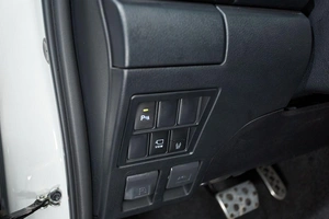 Пикап Toyota Hilux 2025 года, 7549000 рублей, Красноярск