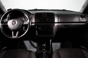 Хетчбэк Skoda Fabia 2013 года, 689000 рублей, Сургут
