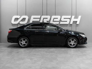 Седан Toyota Camry 2015 года, 1810000 рублей, Тюмень