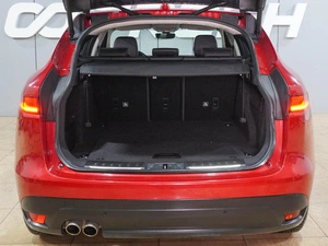 Внедорожник Jaguar F-Pace 2018 года, 3699000 рублей, Воронеж