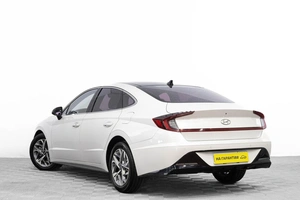Седан Hyundai Sonata 2020 года, 2149000 рублей, Барнаул