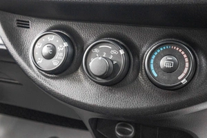 Хетчбэк Toyota Vitz 2017 года, 1049000 рублей, Барнаул