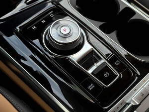 Минивэн Kia Carnival 2021 года, 4549000 рублей, Кропоткин