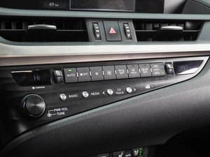 Седан Lexus ES 2019 года, 4239000 рублей, Воронеж