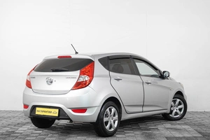 Хетчбэк Hyundai Solaris 2012 года, 729000 рублей, Кемерово