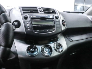 Внедорожник Toyota RAV4 2011 года, 1750000 рублей, Красноярск
