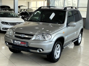 Внедорожник Chevrolet Niva 2010 года, 647000 рублей, Солонцы