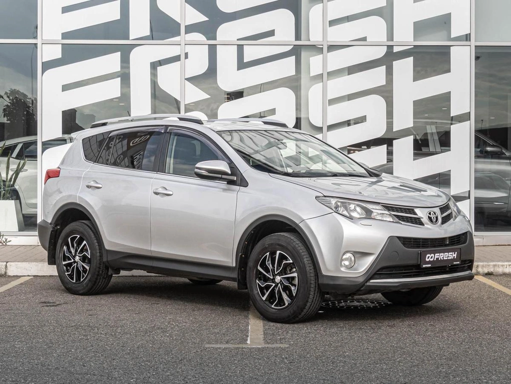 Внедорожник Toyota RAV4 2014 года, 1920000 рублей, Краснодар