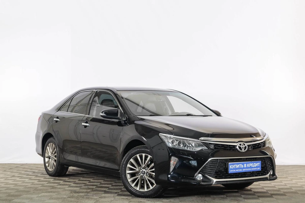 Седан Toyota Camry 2017 года, 2099000 рублей, Тюмень
