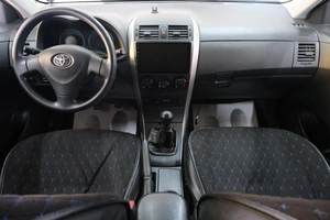 Седан Toyota Corolla 2008 года, 769000 рублей, Омск