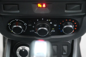 Внедорожник Renault Duster 2020 года, 1319000 рублей, Омск