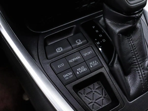 Внедорожник Toyota Wildlander 2020 года, 3350000 рублей, Красноярск