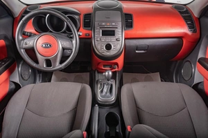Хетчбэк Kia Soul 2012 года, 1199000 рублей, Томск
