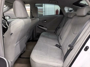 Лифтбек Toyota Prius 2015 года, 1290000 рублей, Барнаул