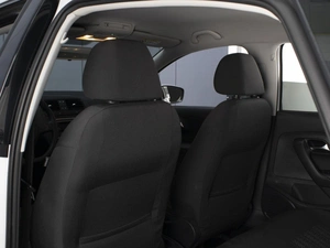 Седан Volkswagen Polo 2018 года, 1140000 рублей, Омск