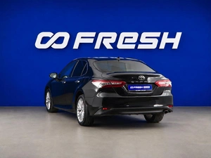 Седан Toyota Camry 2019 года, 2499434 рублей, Москва