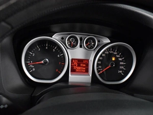 Седан Ford Focus 2011 года, 639000 рублей, Воронеж