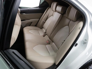 Седан Toyota Camry 2021 года, 2949000 рублей, Тюмень