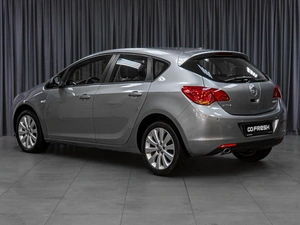 Хетчбэк Opel Astra 2011 года, 789000 рублей, Тюмень