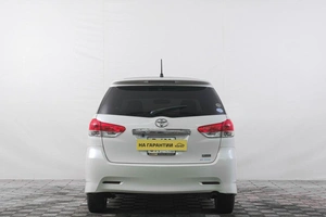 Минивэн Toyota Wish 2010 года, 1299000 рублей, Кемерово
