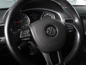 Внедорожник Volkswagen Touareg 2010 года, 1650000 рублей, Минеральные Воды