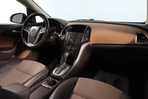 Хетчбэк Opel Astra 2014 года, 989000 рублей, Новосибирск