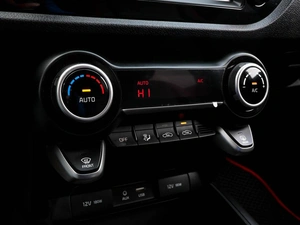 Хетчбэк Kia Rio X-Line 2020 года, 1459000 рублей, Волгоград