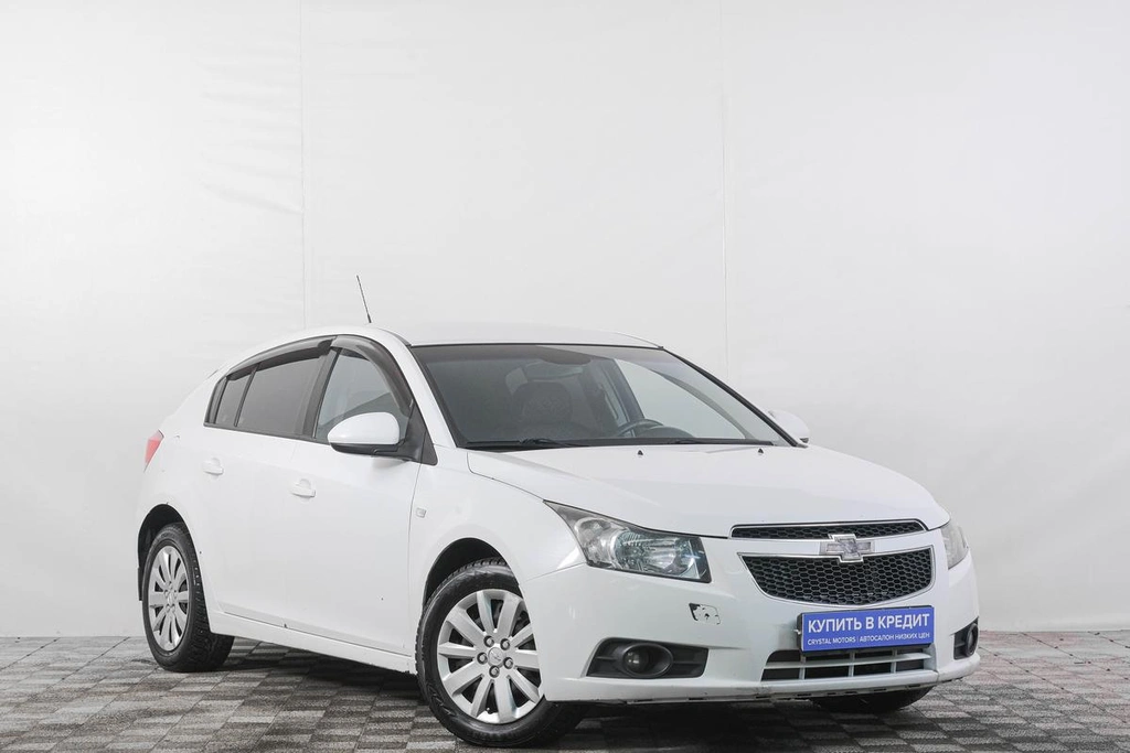 Хетчбэк Chevrolet Cruze 2012 года, 639000 рублей, Кемерово