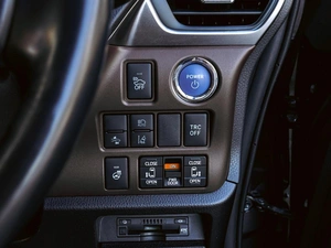 Минивэн Toyota Esquire 2018 года, 2480000 рублей, Краснодар