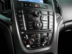 Хетчбэк Opel Astra 2010 года, 619000 рублей, Воронеж