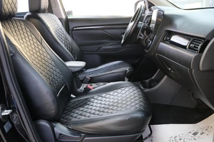 Внедорожник Mitsubishi Outlander 2014 года, 1799000 рублей, Омск