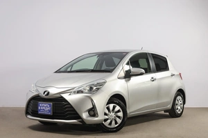 Хетчбэк Toyota Vitz 2019 года, 1249000 рублей, Новосибирск