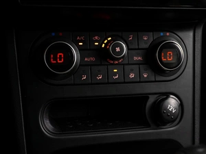 Внедорожник Nissan Qashqai 2013 года, 1049000 рублей, Тюмень