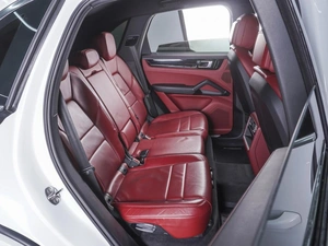 Внедорожник Porsche Cayenne 2018 года, 8499000 рублей, Ростов-на-Дону