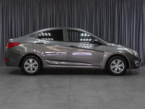Седан Hyundai Solaris 2014 года, 919000 рублей, Тюмень