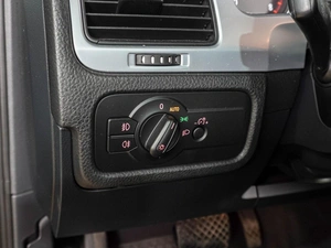 Внедорожник Volkswagen Touareg 2012 года, 1799000 рублей, Воронеж