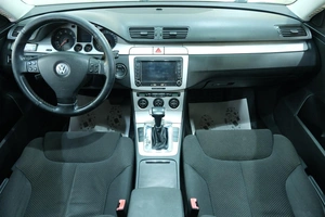 Седан Volkswagen Passat 2008 года, 799000 рублей, Омск