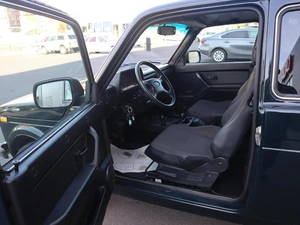 Внедорожник ВАЗ (LADA) 2131 (4x4) 2019 года, 700000 рублей, Железногорск