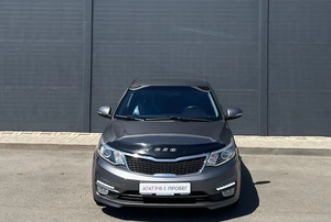 Седан Kia Rio 2015 года, 1050000 рублей, Солонцы
