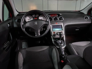 Хетчбэк Peugeot 308 2010 года, 549000 рублей, Воронеж