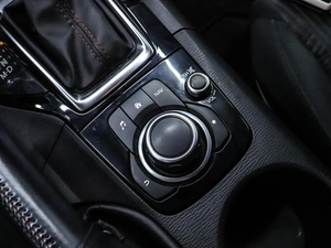 Хетчбэк Mazda 3 2015 года, 1400000 рублей, Красноярск