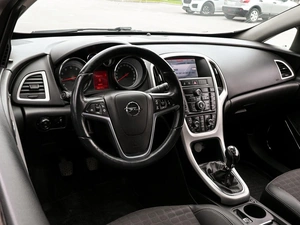 Хетчбэк Opel Astra GTC 2012 года, 659000 рублей, Волгоград