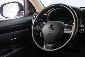 Внедорожник Mitsubishi Outlander 2014 года, 1799000 рублей, Омск