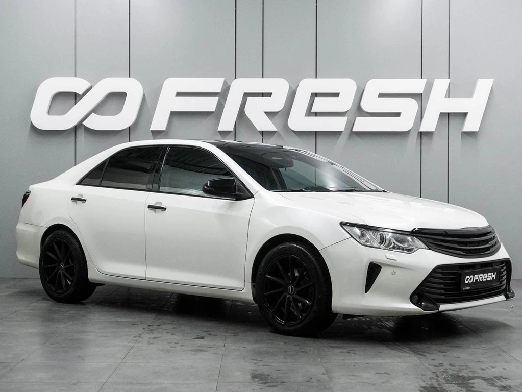 Седан Toyota Camry 2014 года, 1826000 рублей, Воронеж