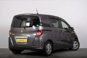 Минивэн Honda Freed 2013 года, 1299000 рублей, Томск