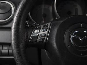 Седан Mazda 3 2006 года, 590000 рублей, Омск