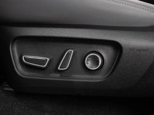 Внедорожник Toyota RAV4 2025 года, 4699000 рублей, Тюмень