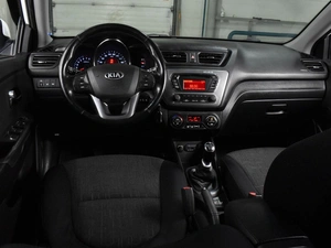 Седан Kia Rio 2013 года, 849000 рублей, Воронеж
