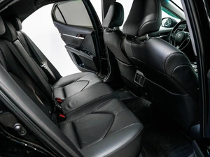 Седан Toyota Camry 2019 года, 2929000 рублей, Красноярск