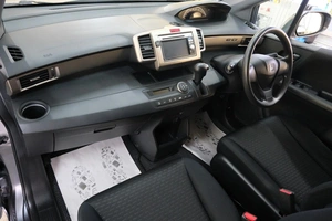 Минивэн Honda Freed 2011 года, 1059000 рублей, Омск